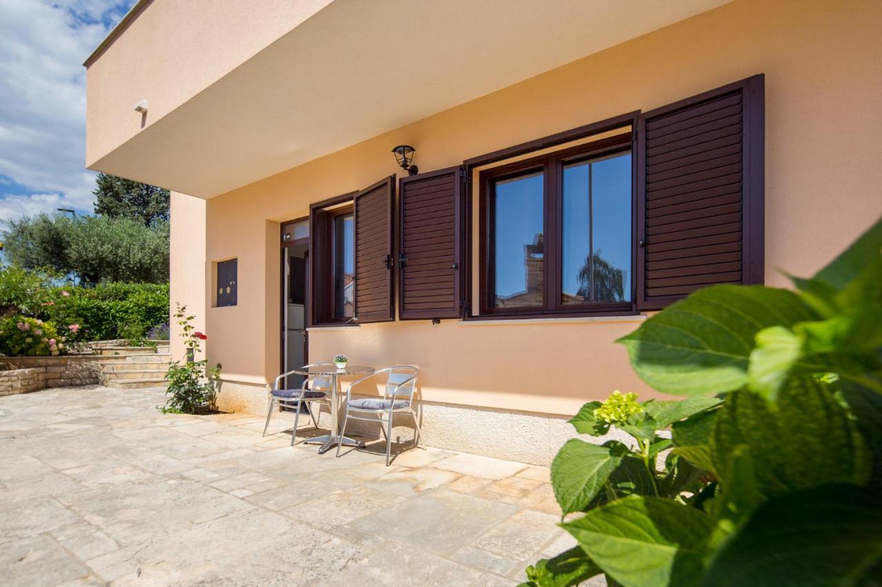 Rooms Villa Maria 로비니 외부 사진