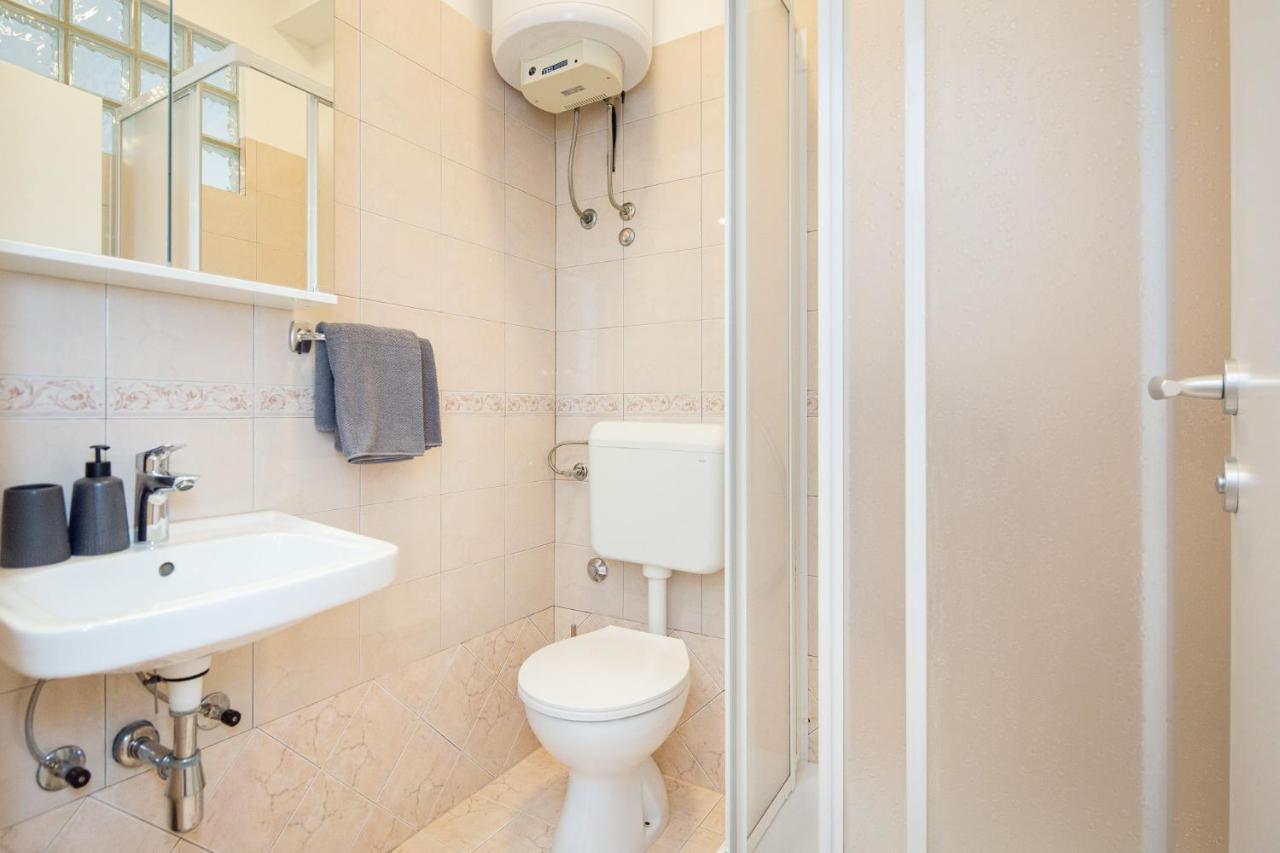 Rooms Villa Maria 로비니 외부 사진